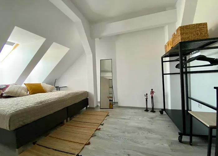 Daire Hrabala Jelenia Gora